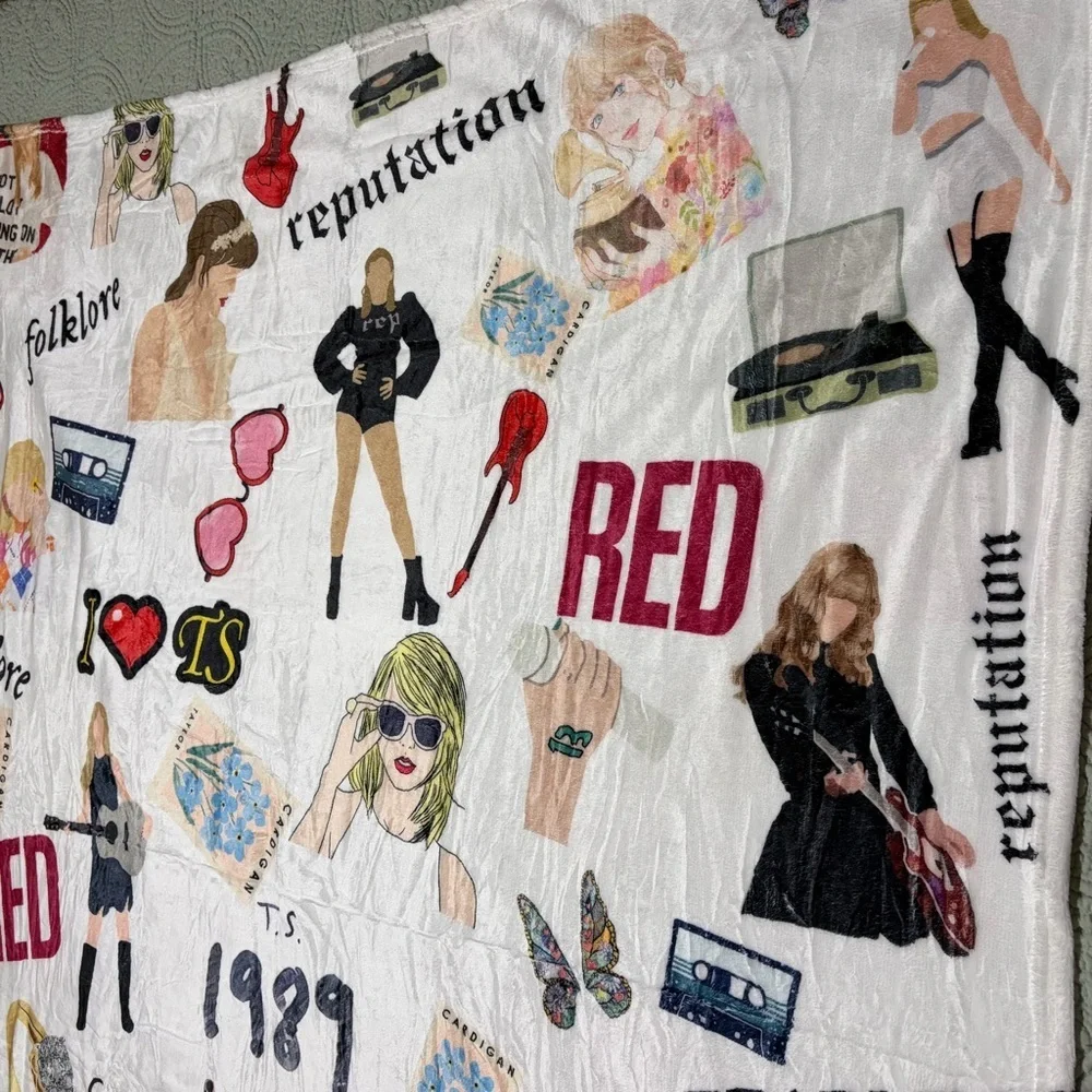 Taylor Swift Fan Art Fleece Throw Blanket | Red 1989 Folklore Fearless